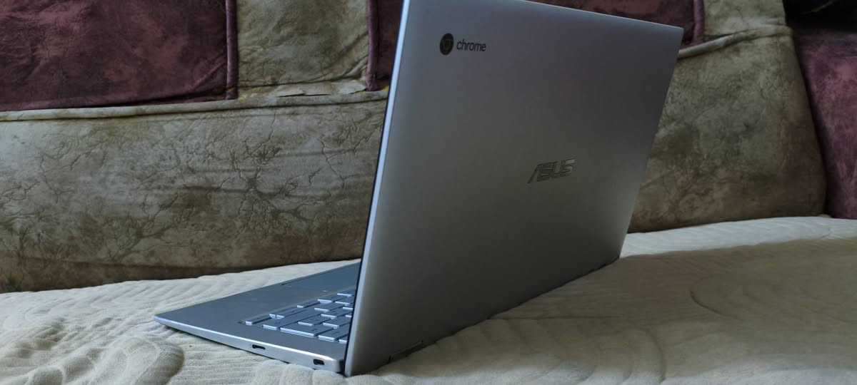 السلام عليكم 
المواصفات ⬇️
m3
جيل 8
هارد 64 ssd
رام 8G
كارت شاشة داخلي 4G
نظام التشغيل ويندوز 10
الجهاز سوبر سوبر
سلم شاشة لمس
تاج قلاب 360 درجة
ينفع للدراسة وللألعاب وللشغل
جداً راقي 👍
السعر 275 وبي مجال


**إذا كنت صاحب هذا الإعلان وتريد حذفه لأي سبب، رجاءا أرسل رسالة إلى الدعم الفني**