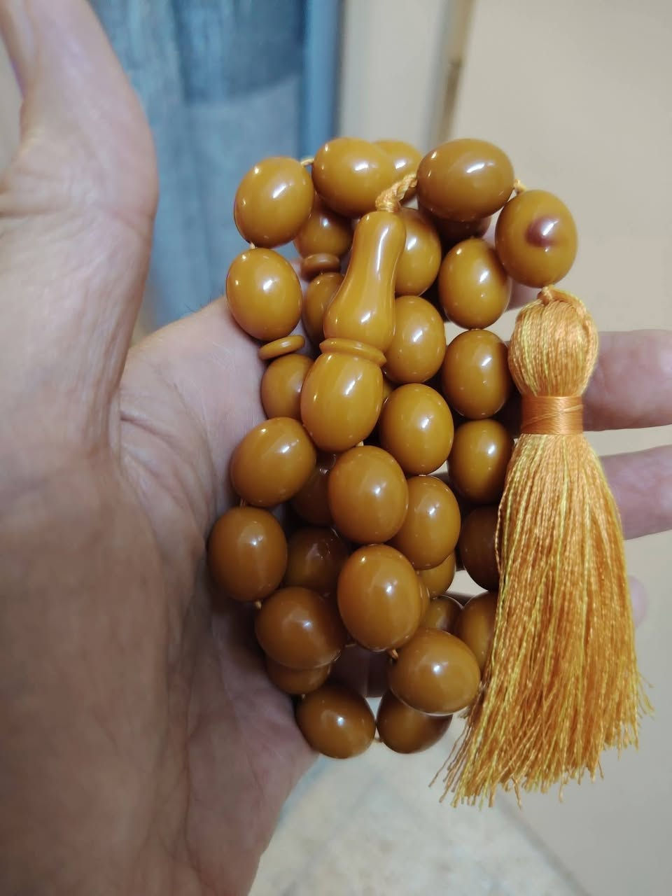 سندلوس تركيه خشنه مغلفه لون جزري جراخه منذ ٤ سنوات كركوشه حرير توشم  احمر  دم  الحجم ١٧ × ١٤ ملم جميله بعد اجمل من الصور ((  سعرها ٤٠  الف عراقي مع التوصيل من الاخير ))


**إذا كنت صاحب هذا الإعلان وتريد حذفه لأي سبب، رجاءا أرسل رسالة إلى الدعم الفني**