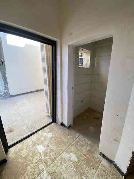 دار للبيع اقساط 
((((عرررررض مميز))))
 في مجمع الناصر السكني في تكريت📍
———————————————
مقدمة (35 مليون فقط)
قسط شهري (700 الف دينار)
ولمدة 6 سنوات ونصف
قسط سنوي لمرة واحدة 
(6ملايين دينار )
استلام دار ( 25 مليون دينار)
السعر الكلي 145 مليون
————————————-
مساحة الدار 200 م
مساحة البناء 170 م
اربع غرف نوم
صالة داخلية
استقبال
مطبخ
صحيات عدد 3
حديقة
كراج
الدار قيد الانشاء 
مدة تسليم الدار 6 اشهر
———————————————
للاستفسار الاتصال ☎️
***********
——————————
او مراجعة مكتب الديوان العربي حي الضباط نهاية شارع المعارض
