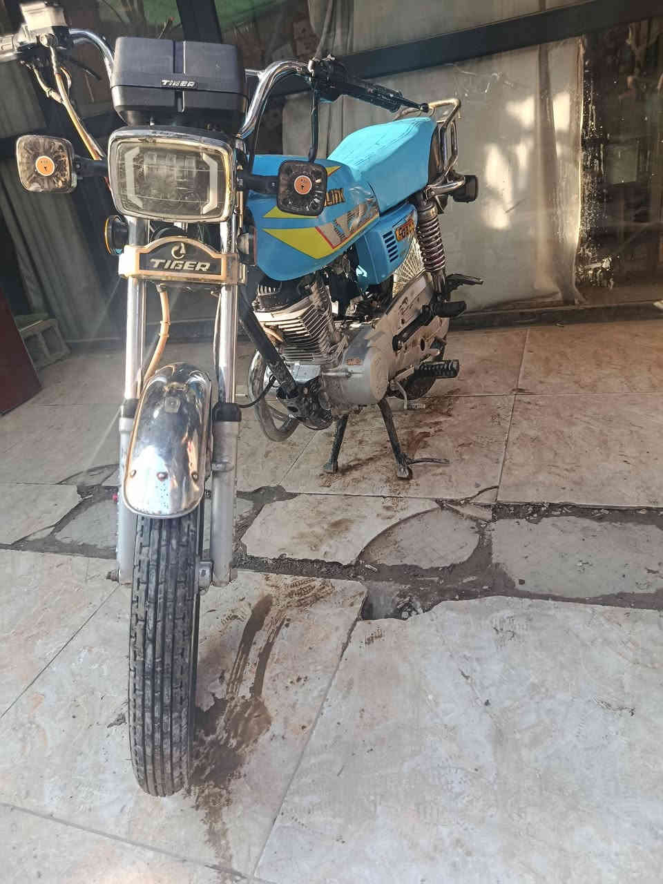 سلام عليكم تايكر  موديل 2023 لبيع أو مراوس ب نامه كامله الرقم ***********
