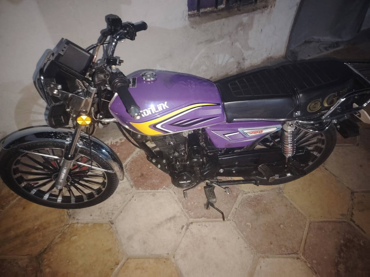 سلام عليكم دراجه سونك لبيع محرك ٢٠٠ كلشي شقال بيها سويجين دراجه كلك لاستفسار ***********
