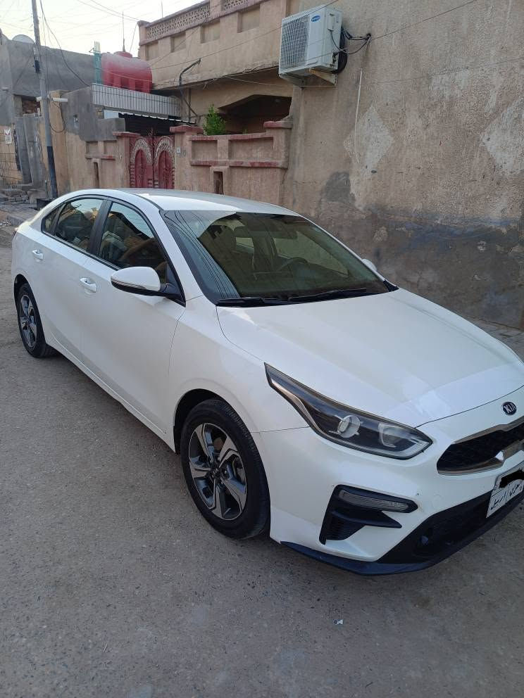 السلام عليكم كيا سيراتو 2020خليجي رقم اربيل منتهية السنوية محرك 1600بيه بارد بحافة البنيد وخسف بالمدكر الخلفي السعر128 وبيه مجال الرقم *********** البصرة, العراق
