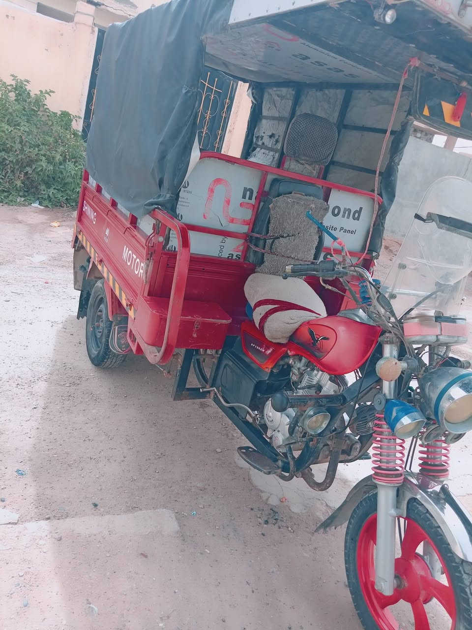 سلام عليكم ستوته للبيع مسجله رقم سنويه جاهزه تحويل ثاني يوم
موديل 22 سعر ٣ ملاين مكاني رمادي خمسه كيلو رقم ***********

