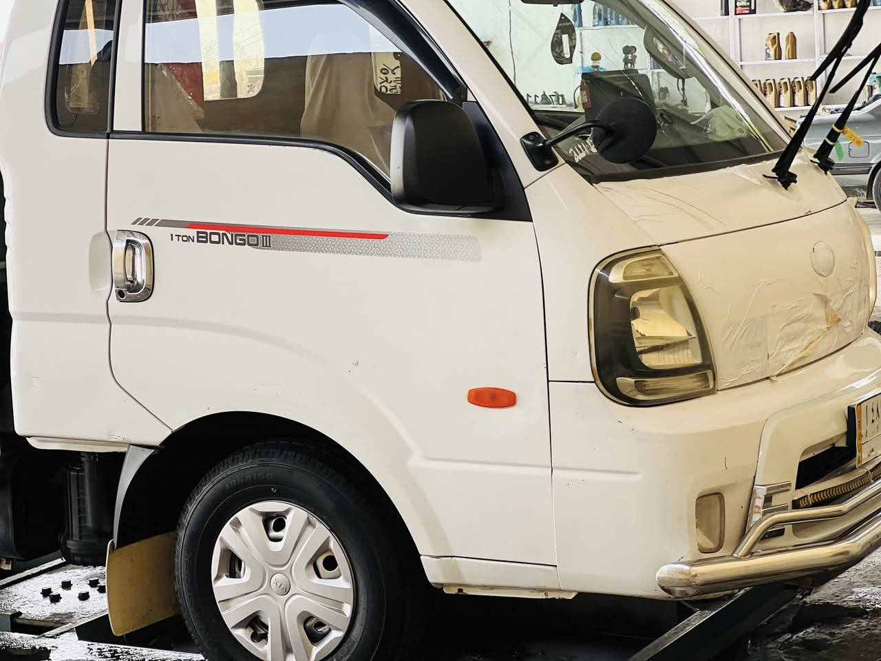 كيا بنكو مسكر موديل ٢٠١٨ مكفوله فقط تبديل باب السياره جاهزه تبريد تدفئه رقم حله دولي الرقمً الجديد مكانيً ناصريه 
السعر ١٣٠وبيهاً مجال ***********
