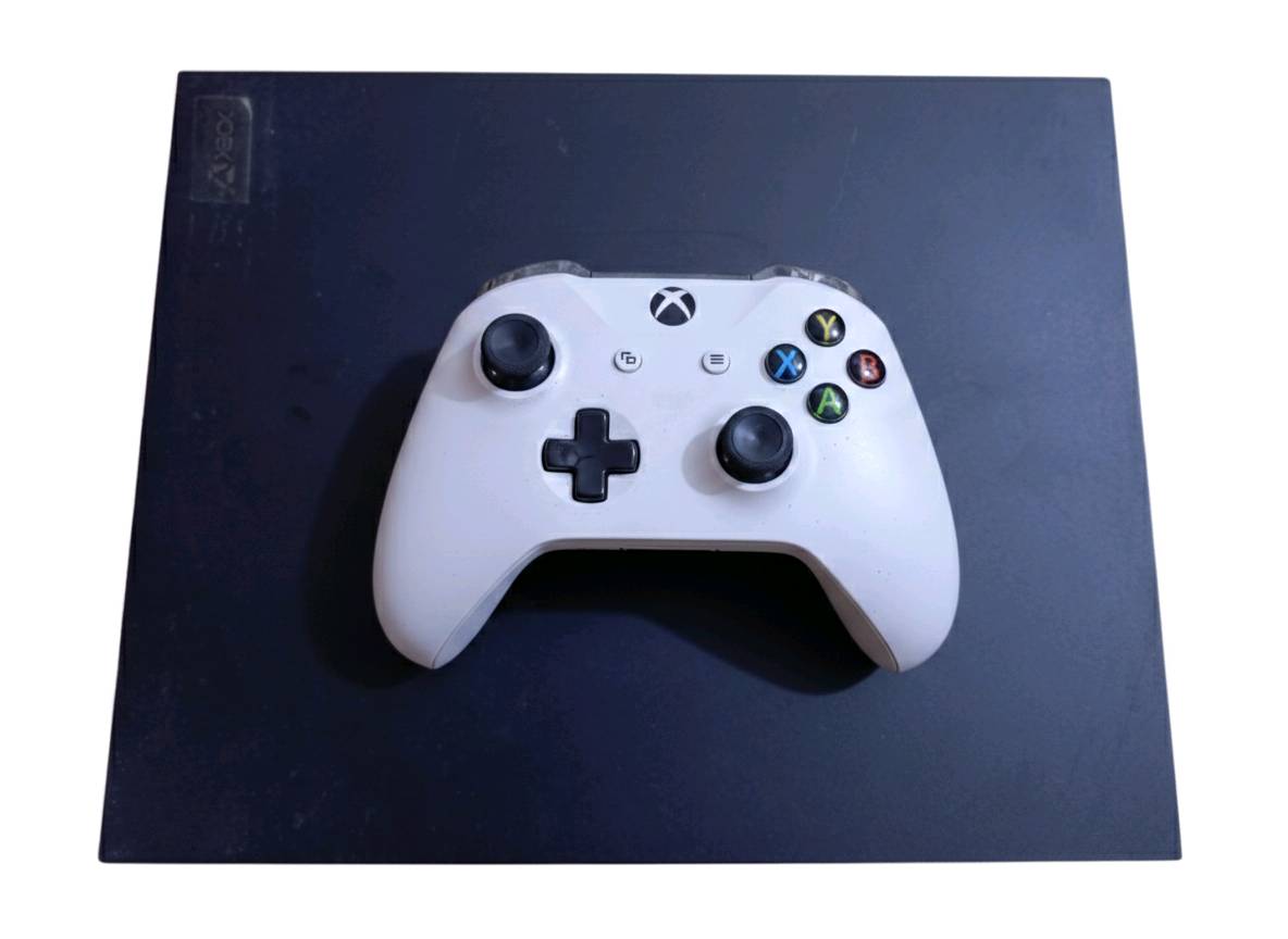  سلام عليكم اكس بوكس ون اكس Xbox one xكامل للبيع الجهاز مفتوح ركز مفتوح للبيع اضمنة الك من كل النواحي لا تكطيع ولا لاك ولا اي شي بلجهاز سلس ويخبل السعر ٢٠٠ وبي مجال كامل مكاني بغداد