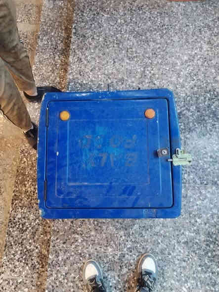 صندوك دليفري  ب٣٥ كامل هوه وراصتته 
٣٥ 
*********** 
مكاني مدينه الصدر
