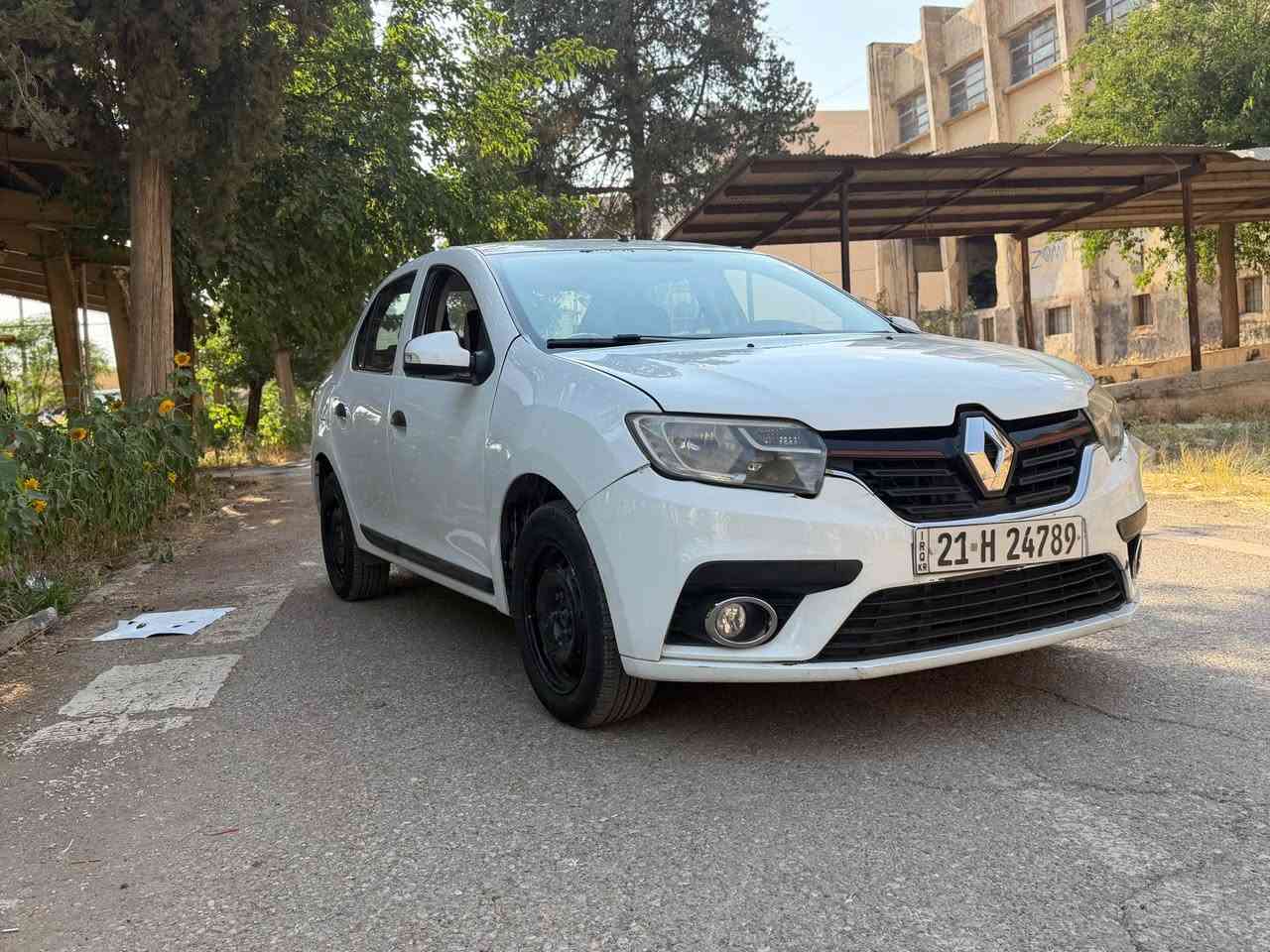 Renault Symbol 2017
ڕینۆی سیمبول ٢٠١٧ 
١٩٠ هەزار ڕۆشتوە 
گێر و مەکینە بەشەرت 
چوار تایەی تازەی خراوەتە سەر 
سەنەوی تا ٢٠٣٠ تازەیە بە ناوی خۆمانەوەیە 
هەموو شتێکی بە شەرت یەک دینار مەسرەفی تیا نیە 
بیکڕە و لێیخوڕە یەک شتی ناوێ 
هەر کە کڕیمان یەک مەکینەی لۆکمان خستە سەر
یانی هیچ مەسرەفێکی تیا نیە
٧٨ گەڵا و معامەلە ئەگەر موشتەریت تەلەفۆن کە..
بێ ناوگرتن ٥ پارچەی پێوەیە
*********** السليمانية, العراق
