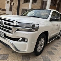 لاندكروز 2017 وايت اديشن اصليه كفاله عامه  فول مواصفات كشنين كهرباء 8 ...