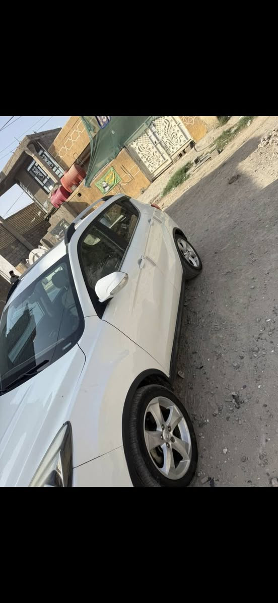 سلام عليكم 
شانجان cs35 2019
مري شفط 
حساسات 
تحكم ستيرن
 بصمه 
فتحه 
مثبت 
السعر 70 
***********
***********
