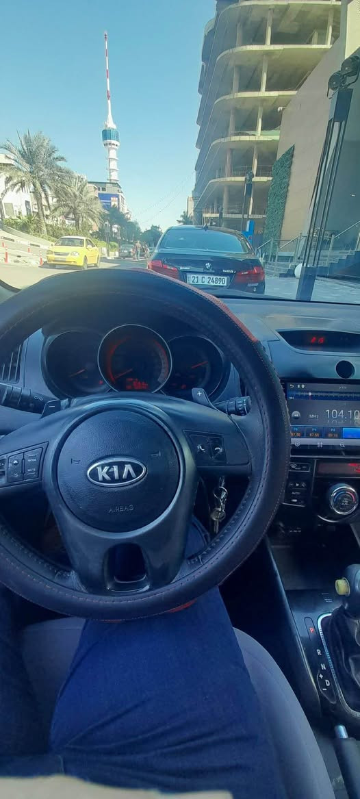 سيراتو للبيع موديل 12
سنوية 2028 تنتهي 
بيها جاملغ وبونيد بدون اي دواخل وايرباك بشرط 
السعر 95

‭0770 999 8735‬ بغداد, العراق
