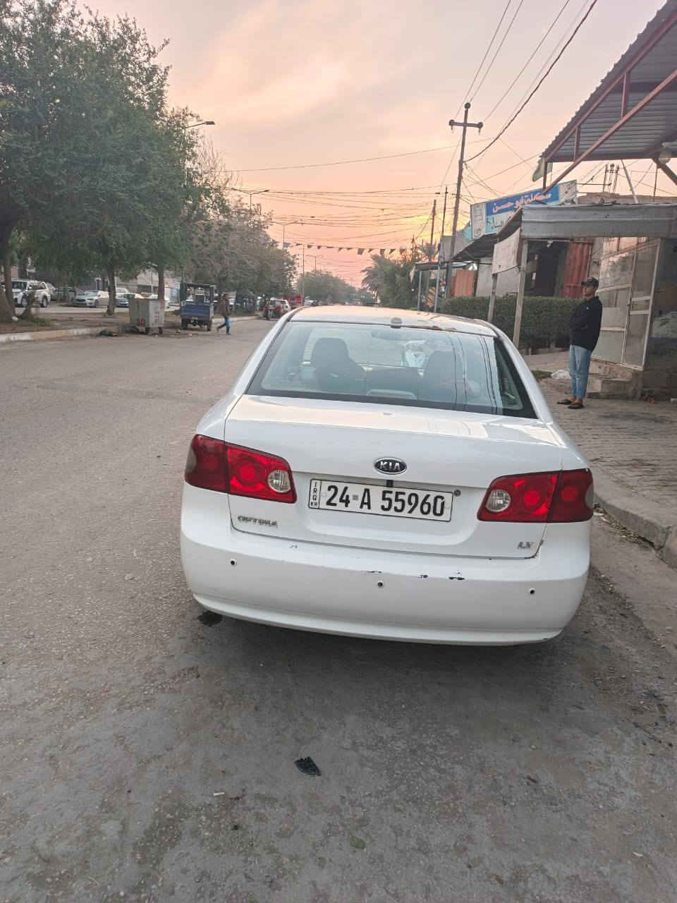 السلام عليكم كيا أوبتما 2008 وارد أمريكي حادثه  طار عليه البنيد ونشلع الصبغ وقليل رصعات بطرف القماره السعر 90 وبيه مجال قليل رقم الموبايل *********** مكان السيارة كربلاء تريد تحويل تريد وكاله
