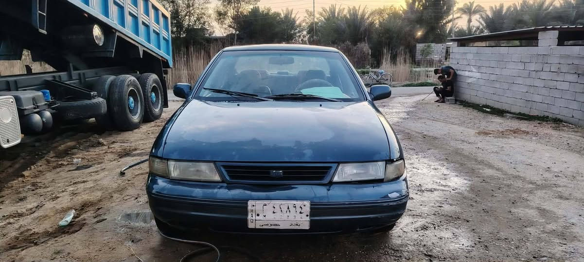 السلام عليكم ورحمة الله وبركاته سيفيا للبيع موديل 93 سياره كفاله عامه السعر 35 وبيها مجال مكلف ب النشر رقم صاحب السياره ***********
