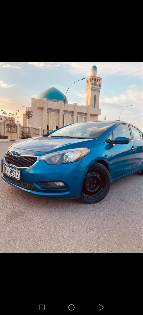 السلام عليكم كيا فورتي موديل 2014.  حادثه بابين عكس السايق سياره حلوه. رقمه كربلاء سنويه. 2028 حداديه. كير. كله نظيف. للمراوس بنيسان صني. ***********
