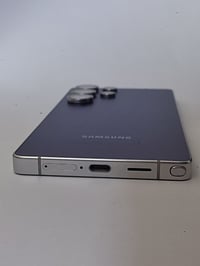 S25ultar للبيع تيتانيوم ذاكرة ٢٥٦ مكاني بغداد  ٠٧٨٠٦٨٥٦٢٢٥