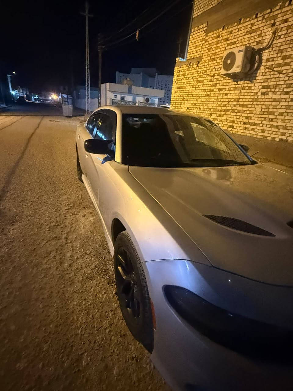 سلام عليكم جارجر 2019 اسياره خير من الله مكينه كير حداديه طك لفلين سياره جاهزه من كلشي فقط سنويه صاقطه صار 4 تشهر رقم بغداد حادثه جاملغ وبنيد منزل 
 صورت سونار بل منشور سعر 195 الستفسار***********
