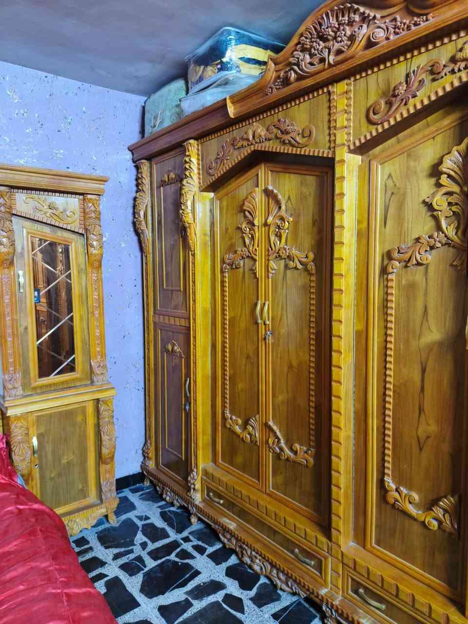 سلام عليكم غرفه عراقيه تسگام داخل وخارج صاج ام دنگ استعمال قليل نضافه مثل ما تشوفون كلش نضيفه عنوان بغداد مدينه الصدر سعر ..مليونين ول300… رقم هاتف ***********
