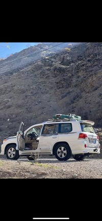 لاندكروز 2014للبيع ورقهمة مميز  07734285110