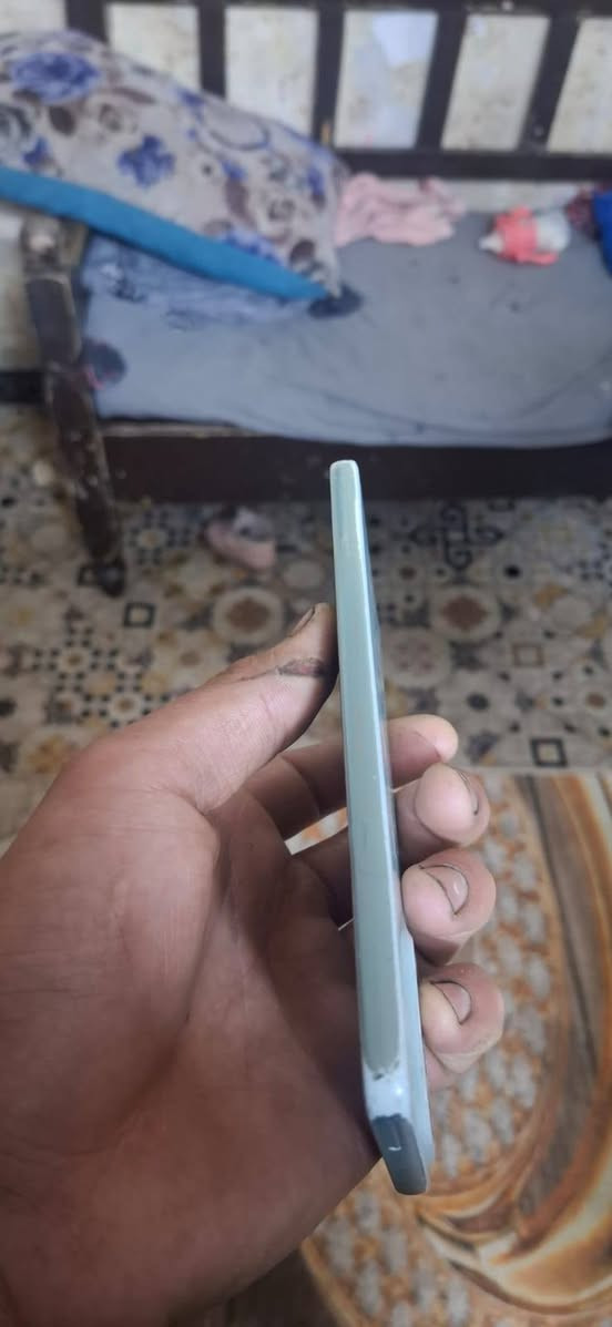 سلام عليكم جهاز للبيع A73 ذاكر 256 الجهاز بيشخوط وبي كسر  سعر 150 وبي مجال الرقم ***********
