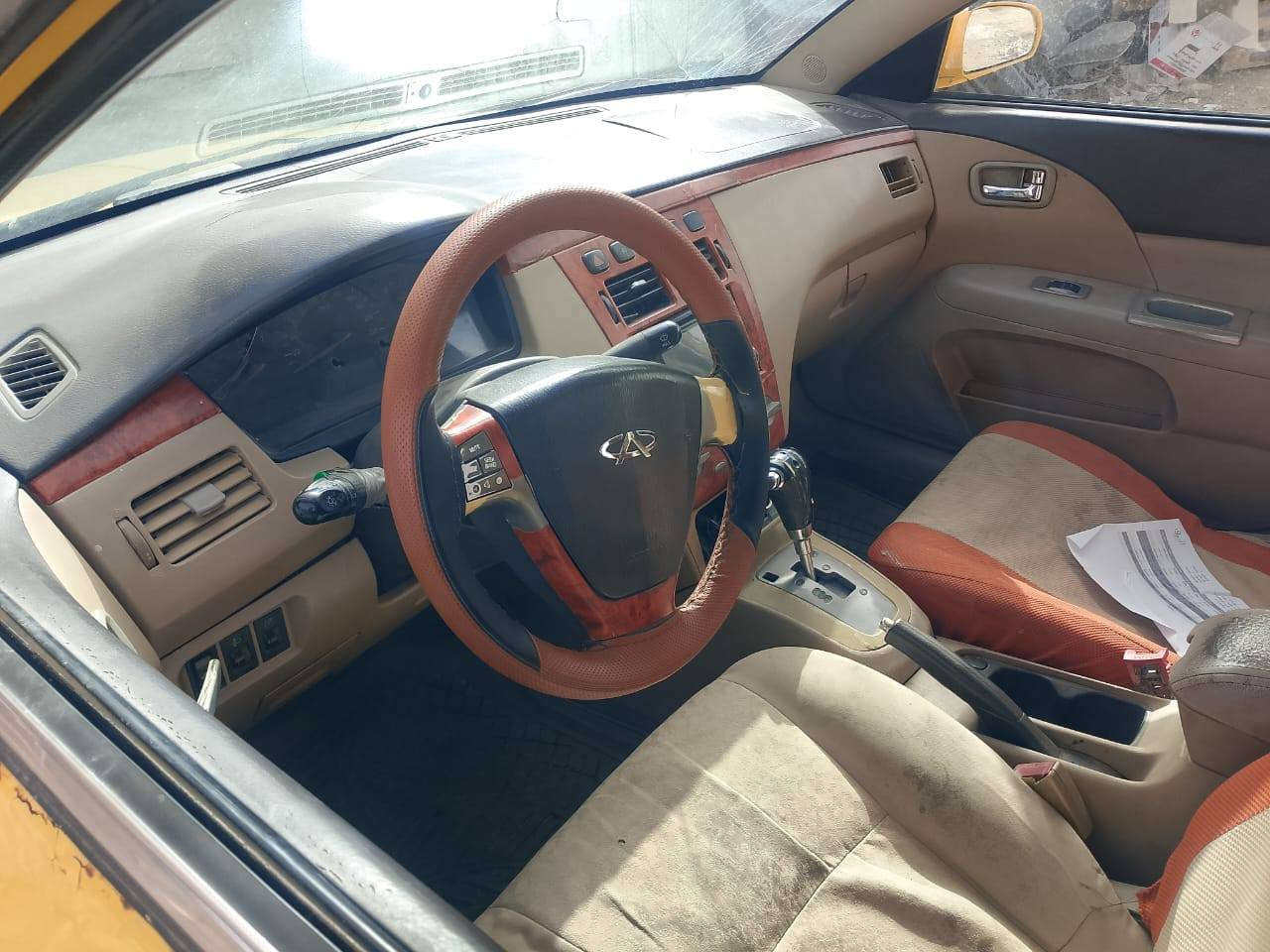 سلام عليكم سياره شيري a5 للبيع رقم بابل تكسي سياره بلاديه صدر جديد تخم تاير جديد غرفه نضيفه وكلشي شغال ماعدا محرك كايم حت تبريده شغال كهربائيات شغاله كير محرك بلادي  تواصل واتساب ***********
