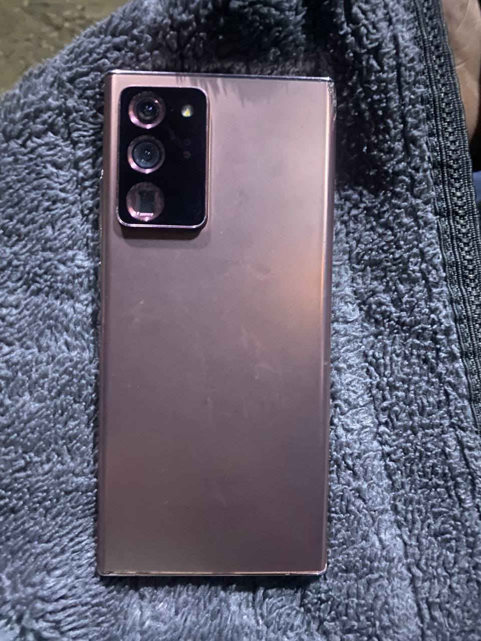 الترا نوت ٢٠
مثل ما موضح بصور السعر ١٥٠ و بي مجال


**إذا كنت صاحب هذا الإعلان وتريد حذفه لأي سبب، رجاءا أرسل رسالة إلى الدعم الفني**