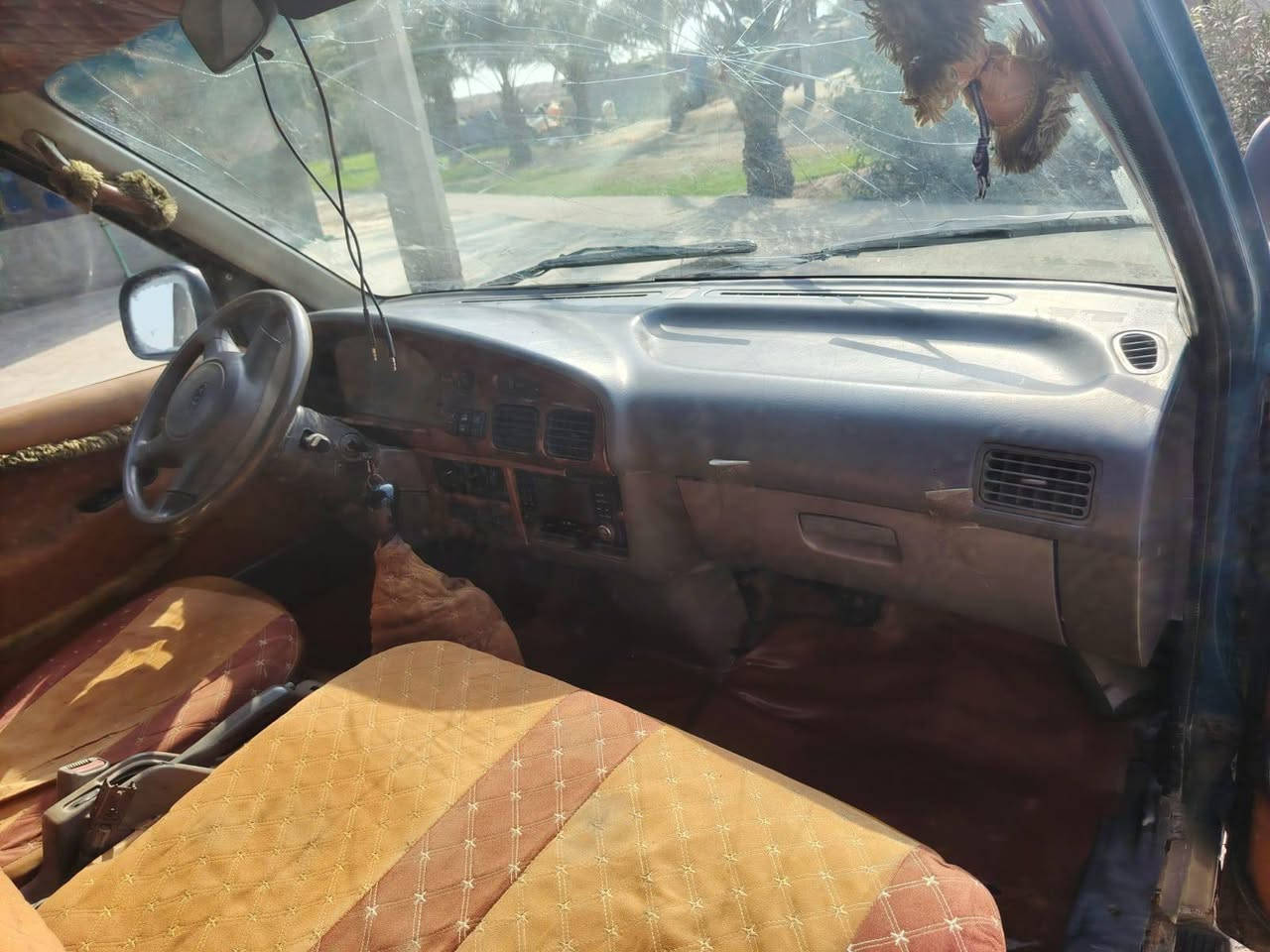 السلام عليكم كيا بريجو للبيع موديل 2000مصبوغه جماليه مدوشمه وكامله محرك تجفيت جديد صدر جديد تايرات جدد 
للاستفسار ***********
