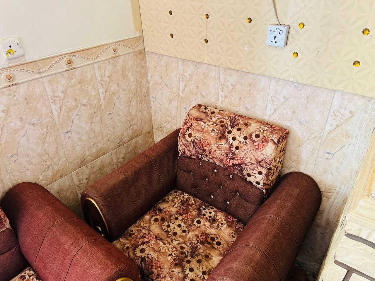 تخم ١٠ مقعد ب١٠٠


**إذا كنت صاحب هذا الإعلان وتريد حذفه لأي سبب، رجاءا أرسل رسالة إلى الدعم الفني**