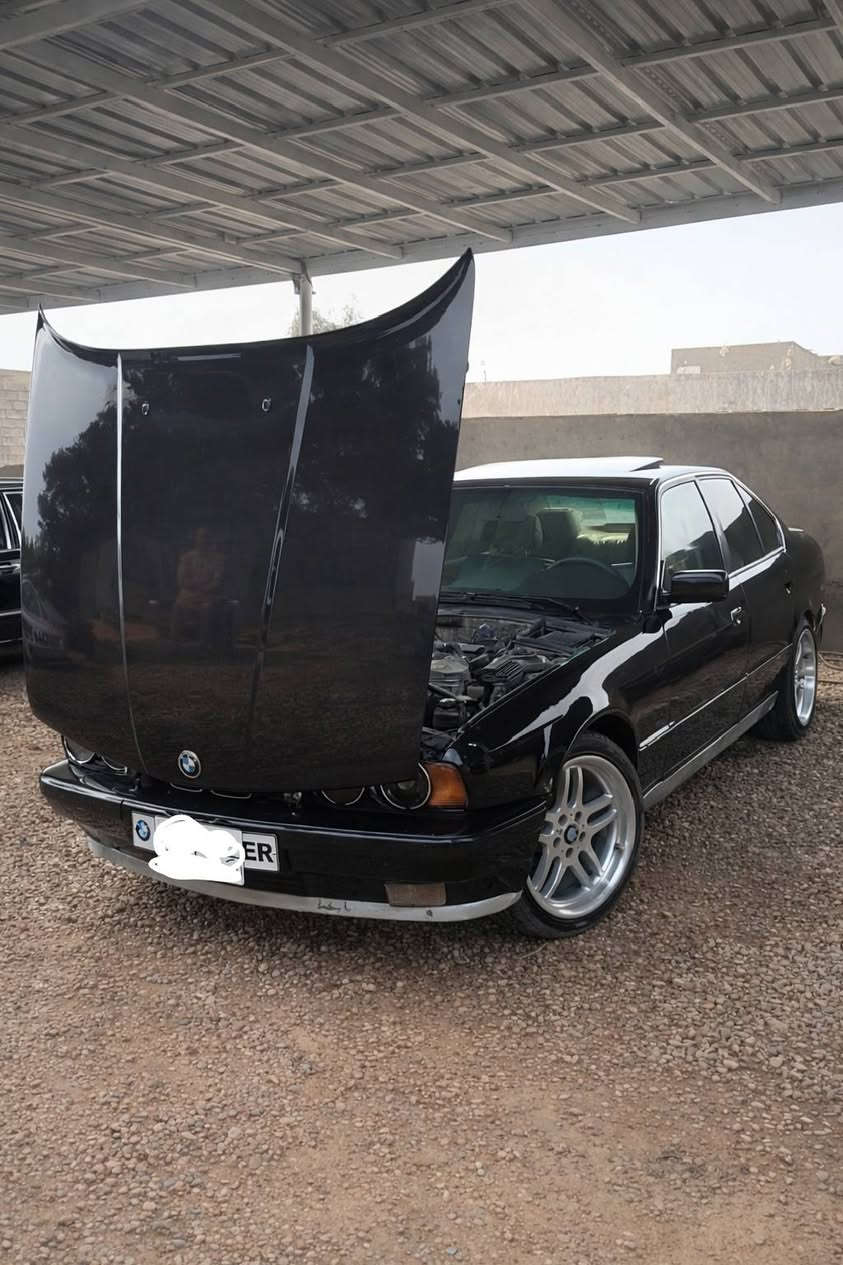 بي ام 525 كلشي ما ناقصها سياره تخبل رقم دهوك سنويه صاقطه بيها وكاله راعيها موجود كير عادي وياله رياضيه غرفتها تخبل مكان ديالى خالص اكفلك شرعيات وتحويل 
سعر خاص


**إذا كنت صاحب هذا الإعلان وتريد حذفه لأي سبب، رجاءا أرسل رسالة إلى الدعم الفني**