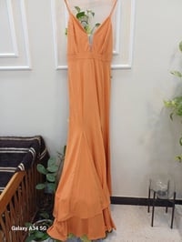 جديدة • وردي M • برتقالي L