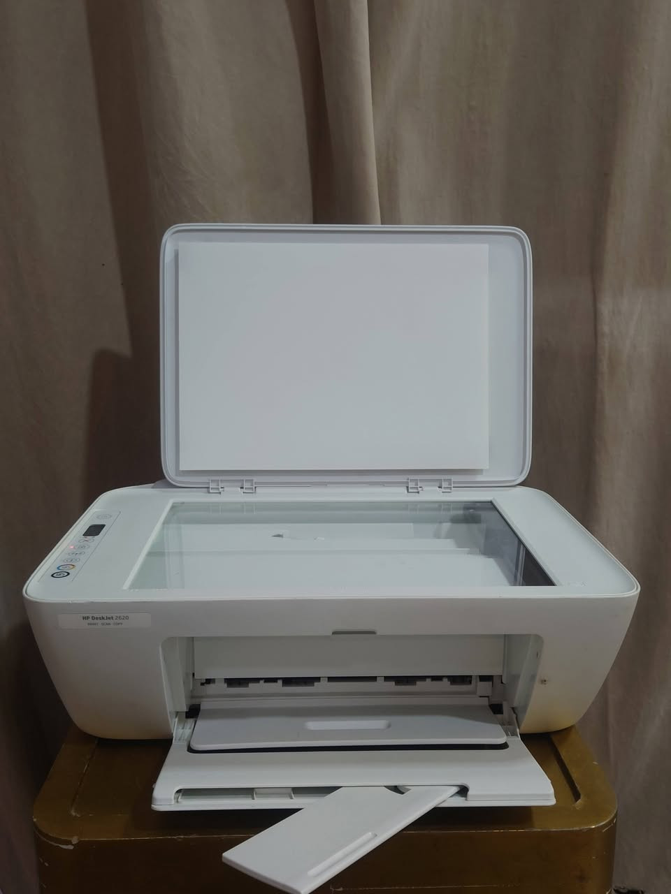 السلام عليكم
طابعة اج بي hp
 عادي وملون
حبر سائل بنظام الكاترج رقم الكاترج 305
تطبع صور وملفات pdf وتستنسخ هويات وتسحب سكنر
تطبع من الموبايل والحاسبة من الوايفاي او كيبل USB
سرعة الطابعة 8 نسخ بالدقيقة

السعر 55 الف وموجود توصيل


**إذا كنت صاحب هذا الإعلان وتريد حذفه لأي سبب، رجاءا أرسل رسالة إلى الدعم الفني**