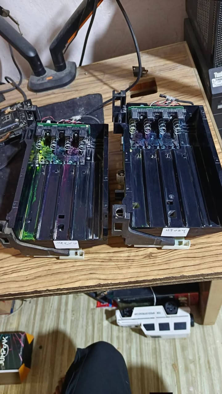 هيدات طابعات
hp 477
hp 556
للي يخدمنه امانة ماعرف يشتغلن او لا هيج اجتي القطع
وعندي شاشات hp 477 و 577
سعر القطعه 35 الف
وتوصيل 5 الف
البصرة قضاء المدينة
***********
