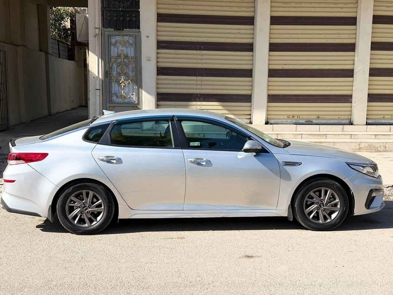 ‏
كيا اوبتيما 2020 1/1 السيارة ماشاء الله ماناقصها شي
حتى لو مو شراي اضغط لايك حتى يطلع منشوراتنا كدامك يوميا ننشر سياره 
بيهه 3 قطع بونيد وجامنلغ سكن وتعديل بارد
محرك 2400 محرك DGI 
كير 3سرعات
مودات قيادة 
السيارة كاملة مكملة شرط التحويل
ترايك للبصرة
رقم صلاح الدين
السيارة موجودة في كركوك

السعر علق بكلمه تم وسيصلك مباشره بالرد الالي

*********** رقم هاتف صاحب السياره متوفر واتساب غير متواجد على الفيسبوك تواصل مع الرقم
