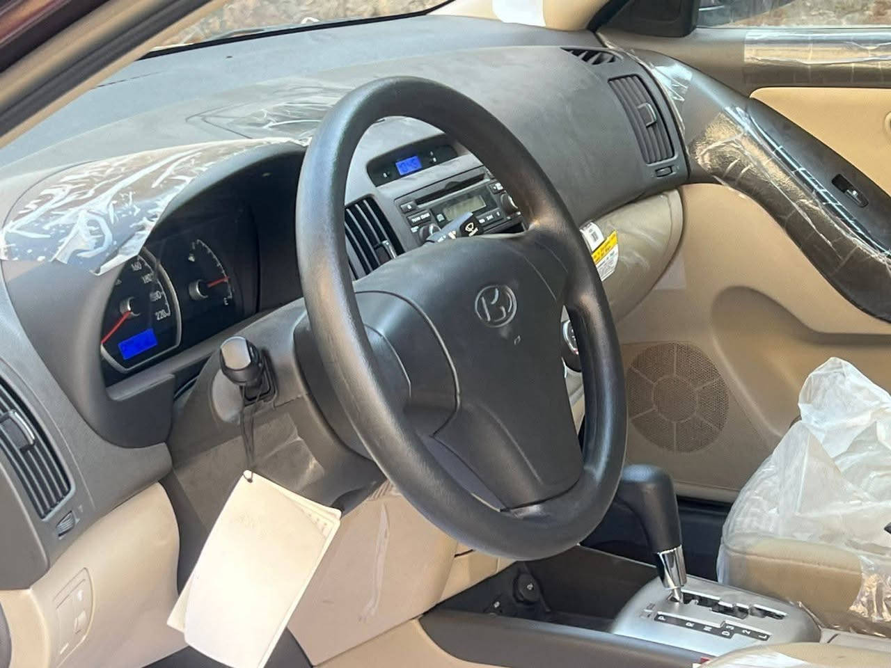 السلام عليكم 

زيرووووووووووو✅✅✅😍✅✅✅

‏إالنترا 10 زيرووو✅

ماشية 9000 الضلع الشركة سيارة كفالة عامة 

 بغداد بلديات

السعر :: اطلبه بالتعليقات يصلك خاص 📩

 الاتصال***********
