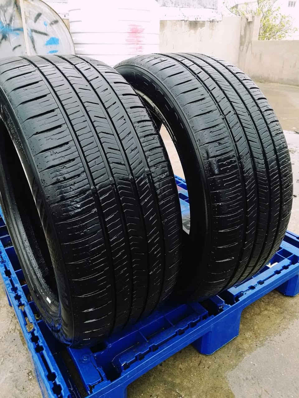 زوج تاير نكسن كوري اصلي
قياس 235/50/17
كولش نظاف مثل ماموضح بالصورة 
الي يفيده يراسلني عل خاص 
مكان : دهوك
عندي توصيل


**إذا كنت صاحب هذا الإعلان وتريد حذفه لأي سبب، رجاءا أرسل رسالة إلى الدعم الفني**