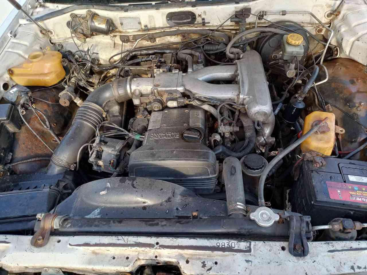 سلام عليكم سوبر ٨٥ سياره حلوا وجاهزه جاي دك من الكرنه لمقصر سياره راعيه بسماوا موجود حي يرزق السياره عوزه ترتيب سياره تشلع شلع مال بيت تريد تفاصيل اكثر تعال واتساب بس اذا مو شراي لا تعبني *********** سنويته صقطت بل٢٤/٩يعني صارله سنه و٣اشهر توها السياره مكانه الكرنه وذا اكو مراوس بيراني لو كوري نضيف ماكو مشكله علق وانه ادخلك سعر ٢٥وبيه مجال
