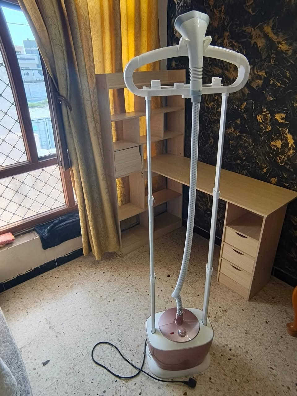 مكتب زاويه للبيع نظيفه جدا جدا سعر 75
كاويه شبه جديده ٣٠
***********
