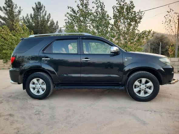 توێتا فۆرچێنەر مۆدیل 2006 گێرو مەکینەو توندوتۆڵی تەبرید ساردوگەرمی دەبل اکسل بەشەرت سەنەوی نوێیە تاکۆتایی 2027 تەحویل غەرامەی بەشەرت چوار تایەی نوێیە دوو پارچەی بۆیاغە بۆنیت چاملغی لای سەکنی لەگەل کەمێک لەشانەی پشتوپێشی کەپسە بێ دەعموو بێ لێدران. سیارەکە زۆرجوان ماوەتەوە یەک دینار مەسرەفی تێدانیە چوار تایەی نوێیە نرخی 120$معامەلە شوێن شقلاوە بۆزانیاری زیاتر پەیوەندی بکە 
***********
*********** شقلاوة
