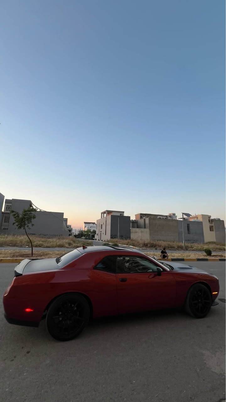 🔥 للبيع دودج جالنجر SXT Plus AWD 2021 🔥

🟠 اللون: مشمشي (قيسي) مميز وجذاب
🚗 فئة SXT Plus فل أوبشن
✅ دبل أكسل AWD
✅ محرك 3.6 V6 اقتصادي وعزم ممتاز
✅ قير أوتوماتيك ZF بـ 8 سرعات
✅ شاشة كبيرة 8.4 إنج مع Apple CarPlay و Android Auto
✅ تشغيل بصمة + ريموت ستارت
✅ كاميرا خلفية
✅ حساسات أمامية وخلفية
✅  تدفئة وتبريد
✅ تدفئة للدركسون
✅ فتحة سقف
✅ إضاءة LED
✅ جنوط رياضية
✅ مثبت سرعة
✅ دخول ذكي بدون مفتاح
السيار رفض مرور اربيل منفيس ووكالة عامة واورق السياره كامله

 حادث اربع قطع سقف بي تعديل  شاصي مكفول من الضربه

السيارة كير مكينه كهربائية كلها على وضع الشريكة 

رقم الشاصي 2C3CDZGG2MH556356

السيارة استخدام شخصي ونظيفة، جاهزة للفحص.
للاستفسار:
📞 ***********
📞 ***********

السعر: 97 قابل للتفاوض للجادين فقط.

موقع دهوك 📍 دهوك, العراق
