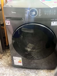 غسالة • مستعملة ٦ أشهر • كارت ضمان