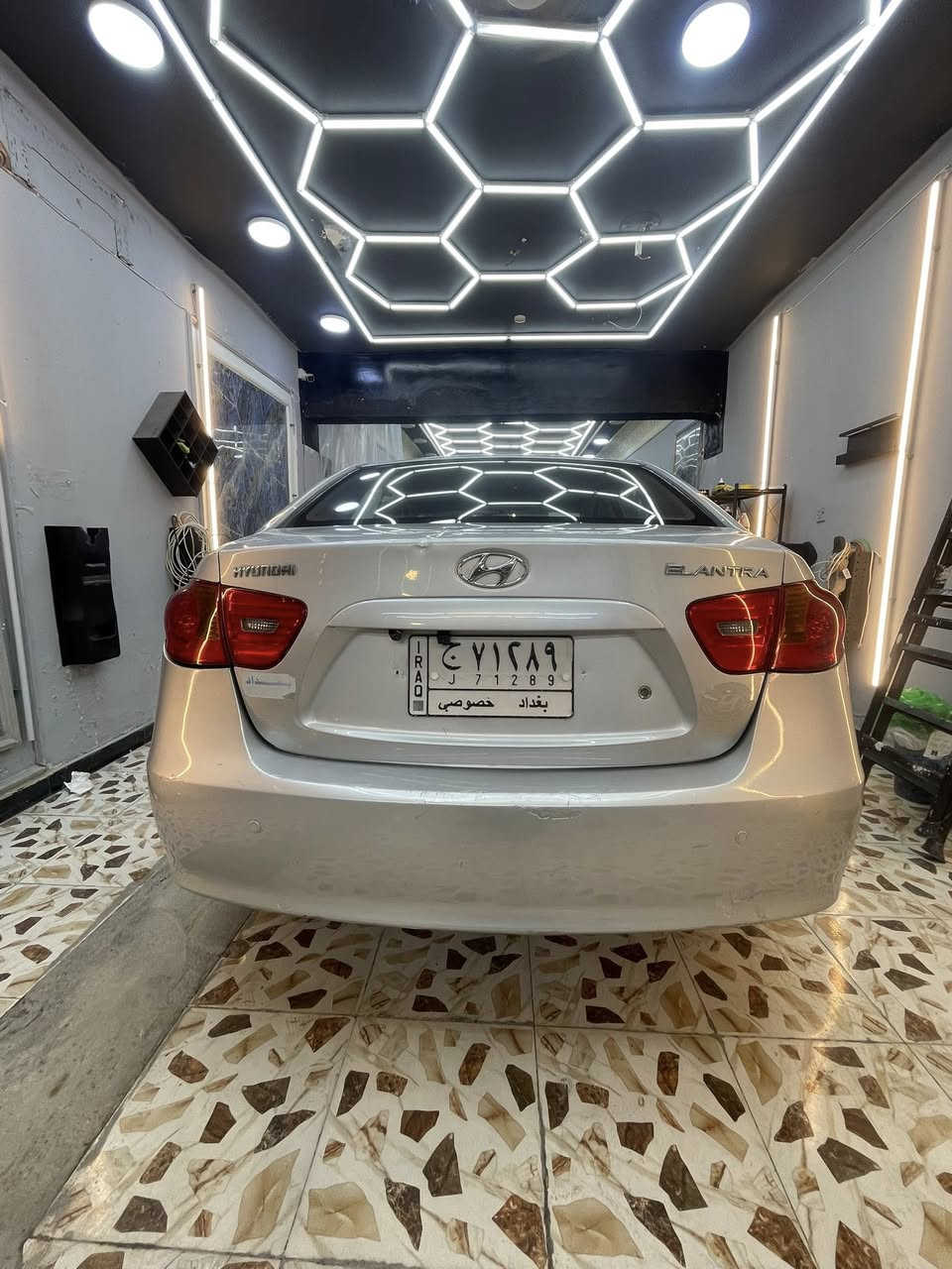 ‎السلام عليكم النترا  مديل 2009 مكينه 1600 دكشن عالي مواصفات فول فتحه كهربائية فول شغال تبريد تدفه تخم تاير جديد 
بيها صبغ 3 قطع بدون دواخل بدون ضربه فقط رش 
‎رقم بغداد الماني سياره نظيفه وحلوه وجاهزه
‎المكينة والكير ع شركة ما ملعوب بيها 
السعر :98 
مكان السيارة قضاء بلد 
الاستفسار :***********
