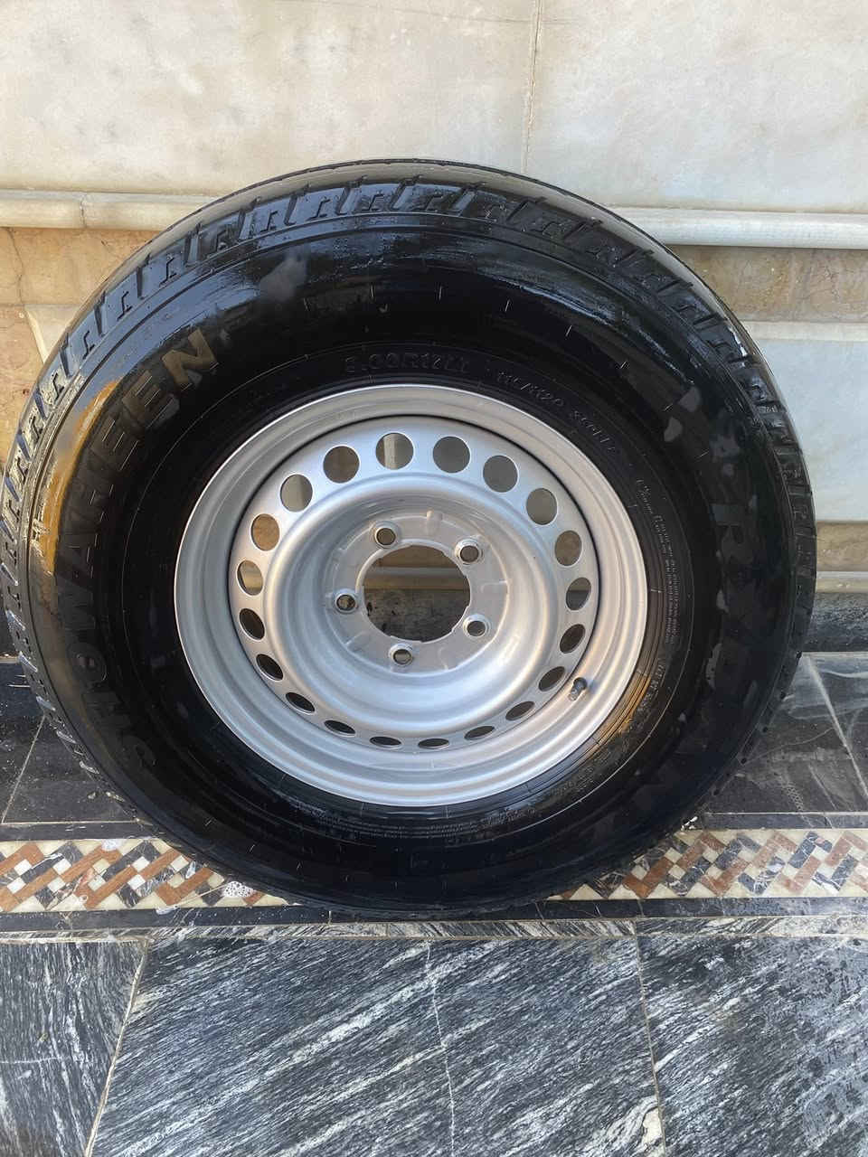 عندي تخم ويلات كارتون وتايرات شهين للبيع 450 الف مكان بصره


**إذا كنت صاحب هذا الإعلان وتريد حذفه لأي سبب، رجاءا أرسل رسالة إلى الدعم الفني**