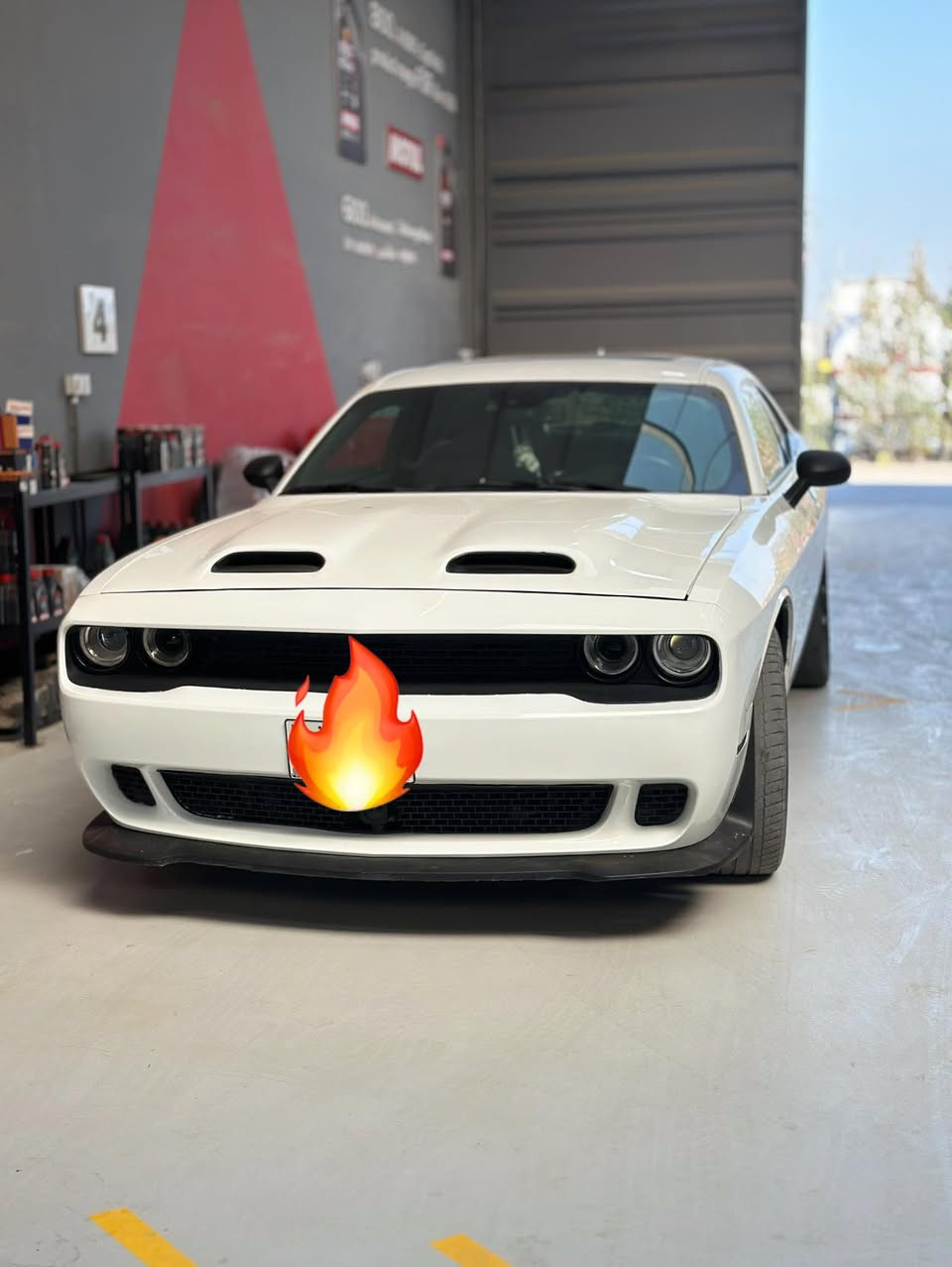 DODGE CHALLENGER  2018sxt plus 🔥🔥.
دوج جالنجر ٢٠١٨ sxt plus من النوادر بمواصفاتها فول مواصفات للأخير رادار امامي جانبي فتحة سقف سستم صوت+دمام خلفي  harman/kardon
كشنات جلد + تحكم +تدفئة تبريد كشنات+مساج +هيتر ستيرن + شاشة كبيرة  نضام سبورت وباقي مواصفات الفول معروفة …..عليها ادامة كاملة من شركة موتل 🔧
رقم بغداد السيارة حادثها بالمنشور بدون دواخل ابد شواصي لغود جاملغات خلفية كلها بلادية فقط قطع الحادث وصفحة الصدر كلير من امريكا بدون معجون أي استفسار خاص او الاتصال *********** مكانها نجف رايدها ب١٥٩ وبيها مجال ..
