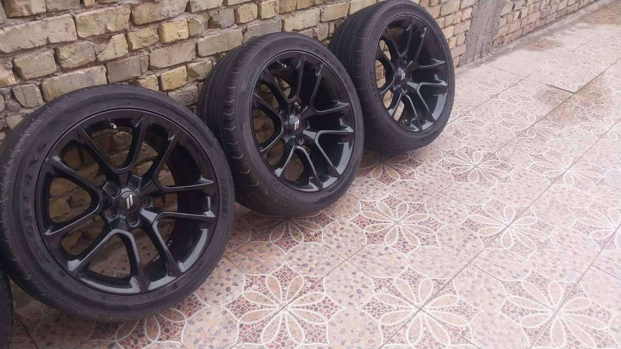 السلام عليكم ويل 20  للبيع مال جارجر اصلي مكفول من كلشي لا عواج ولا دحجه ولا شخط اكرر اصلي مو تجاري   تايارت جديده كلش ***********
