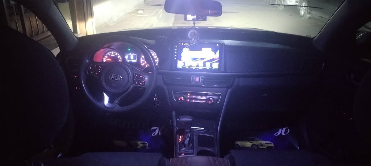 سلام عليكم اوبتيما للبيع موديل ٢٠١٦ رقم شمالي جديد محرك ٢٤٠٠ مواصفات
شاشه

كامره

مانع انزلاق

تحكم جهتين

حساس خلفي

ضرر بنيد جاملغ وباب فقط بدون دواخل محرك كير مكفول من الفتح

سيارة حلوه ونضيفه

السعر ١٢٨ 

*********** الرقم
