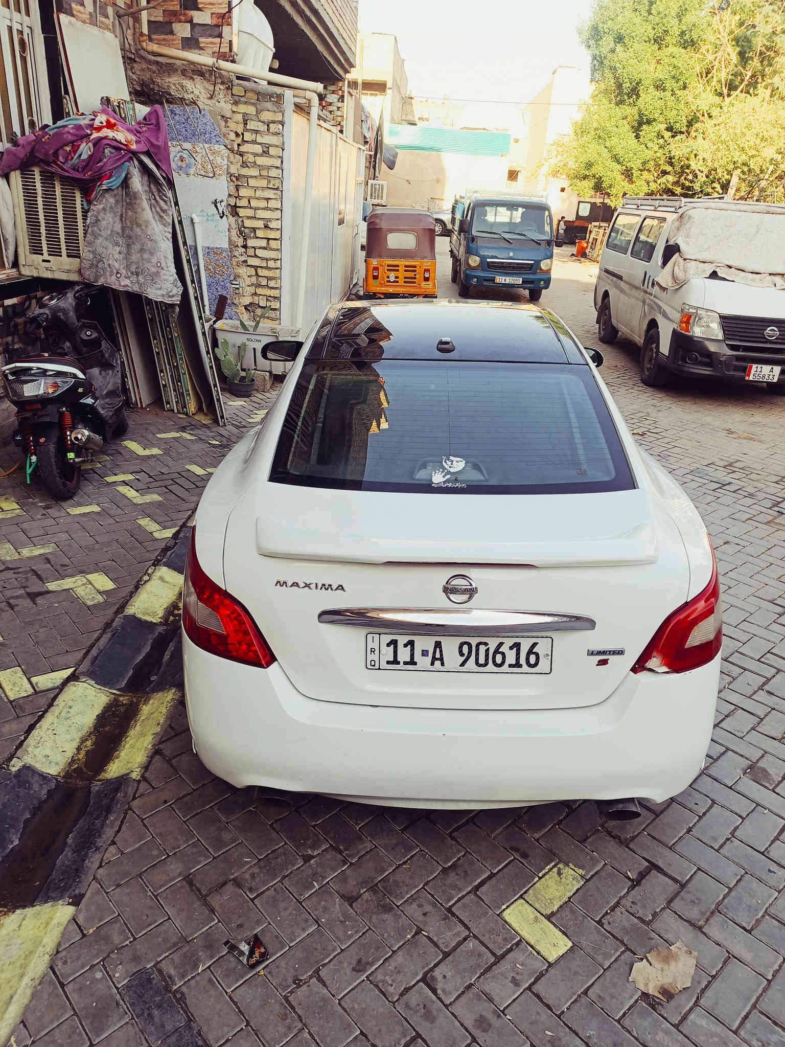 سلام عليكم
بيع أو مراوس 
 نيسان مكسما فول مواصفات 1/1 في ايبي 2009
محرك 3500 
فتحة بصمة كشنات جلد بردة خلفية ستيرن كهرباء 
كشنات كهرباء شاشة كامرأة 
2009
حادث أمريكية جاملغ او بنيد 
السيارة مصبوغة احزان اثر جراد 
كير مكينة تبريد مكفولات
رقم جديد  بغداد دولي بسمي
بغداد ***********
