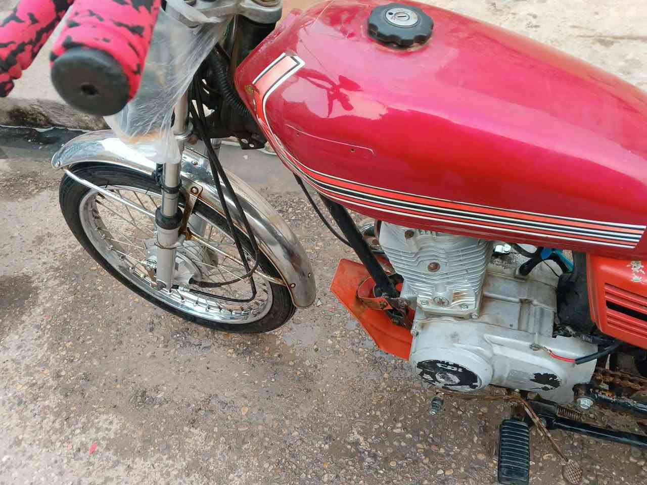 شاصي برفاز ٢٠١٥ اصولي اصولي أوراق كامله حتى وصل مال مجمع موجود دراجه اشتغل بيه توصيل خير من الله كهربائيات كله شغاله لايت نشره اشاير ودشبول مسجل سماعات هورن بس بيه دخانه وتكطع مرات اضل بس دخانه زينه بس كلشي ما بيه اطيك تراي للبصره اذا صار بيه شي سعره ٦٠٠ قفل دراجه كلشي ما بيه لتستيك ولف اسوي تكطع دخانه ب٣٠ الف وهاي كدامك ناصريه مركز قرب السجن الاصلاحي *********** رقمي
