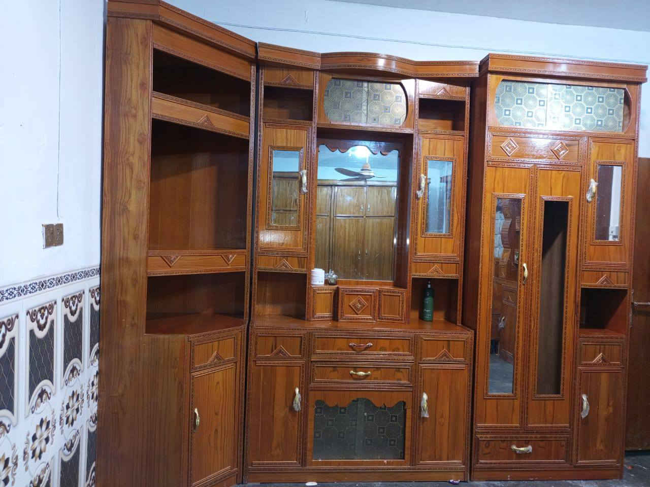 غرفة نوم صاج للبيع
بسعر مناسب متوازي على فلوس للاستفسار اتصل 
‏‪***********‬‏
