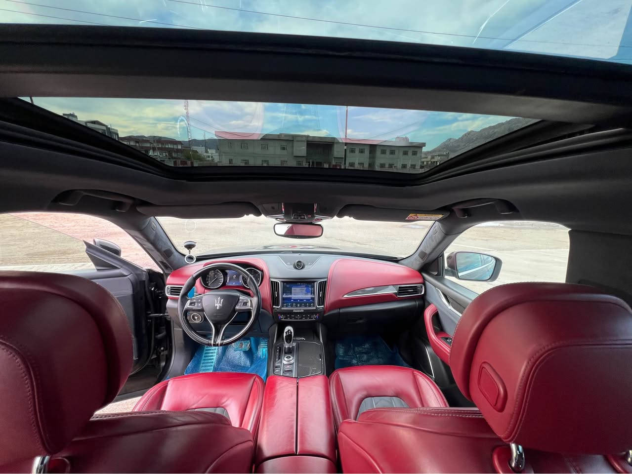 مازاراتی لیفانتی مۆدیل٢٠١٧ قەپات مواسەفات پانۆراما راداری هەر چوارلای. پینج کامیرا سیستەمی سەماعەی هەرمان کاردۆي سەوتی گزۆز دوگمەیە بیلاد کوشن جلد ساردو گەرم سندق کارەبای ناو سورو رەش لایتی لەگەل سوکان دەسورئ لایت لیدو عەدەسە کامل. گیر شفتی سەرسوکان شاشە گەورە ناوی کامل کاربۆن فایبەر ئۆرجینال. دەبلی بەرزو نزم دەبئ دوگمەی سپۆرت گیرتۆماتیک عادی سپۆرت بریک کارەبای مواسەفاتی زۆرزۆرە هەمو باس ناکرئ.. گیرو مەکینە ودەبڵو کارەبای دەعامی بۆ دەعامی بەشەرت سەیارەکە 6پستۆنی گازە بئ بۆیاغ بئ ليدرانە سەیارەکە ١١٠ هەزار ڕۆیشتوە هیچی نیە سەنەوی تازەیە تا ٢٠٣٠ هەموگیانی بەشەرت سعری ٢٩٠ گەلاو معامەلە سەوداش دەکەم لةسةر دل گرتن *********** رانية, السليمانية
