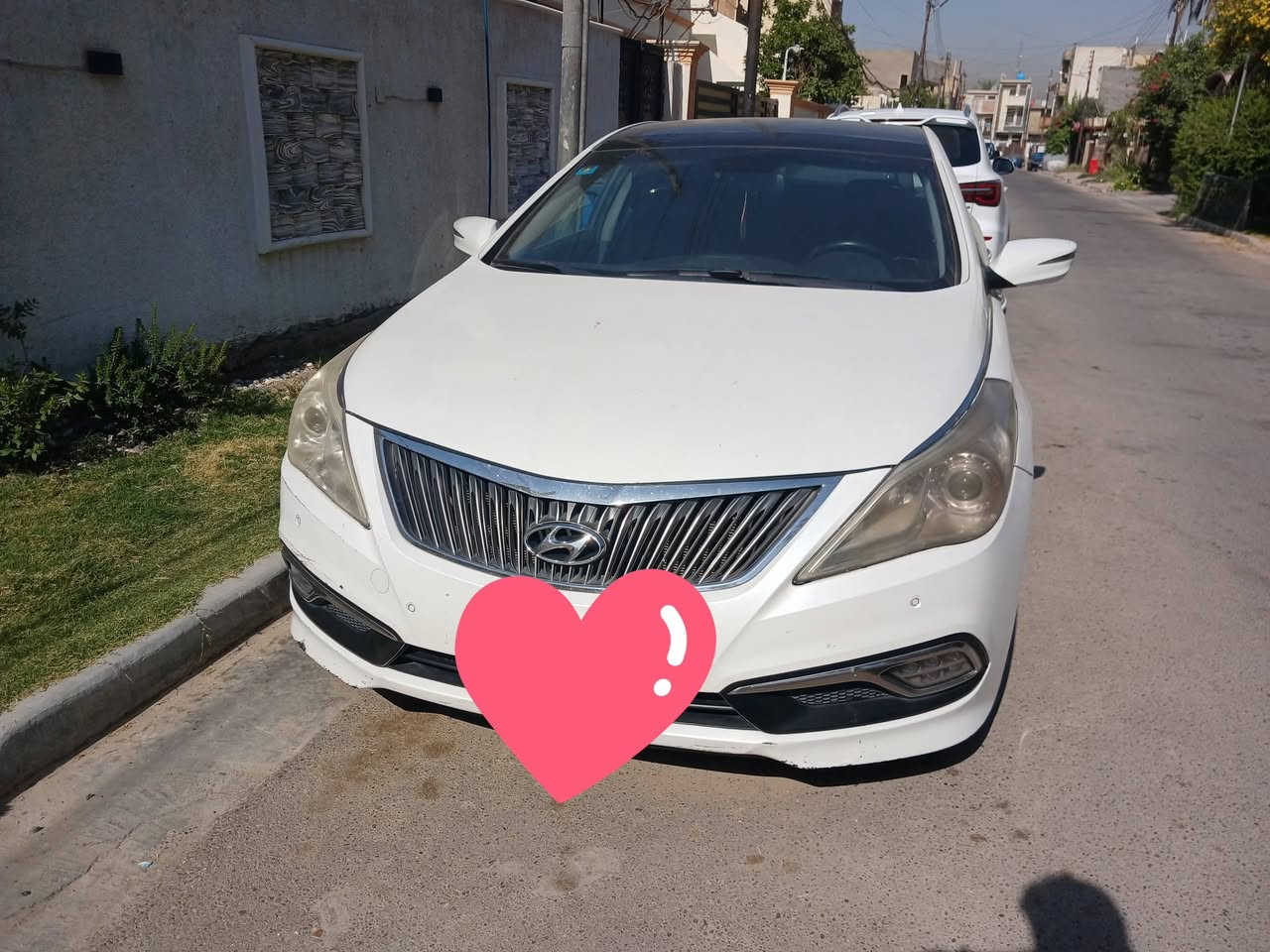 السلام عليكم 
ازيره خليجي مكينه 30v6 موديل 2013 للبيع اتقرير يمك وكلشي واضح بيه السياره خير من الله جاهزه 
السعر 115 للجنايه 
*********** واتساب
