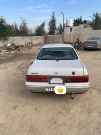 كراون بطه للبيع موديل 1994 منفصل المرغوب مكفوله كفاله عامه سيارة نضيفه...