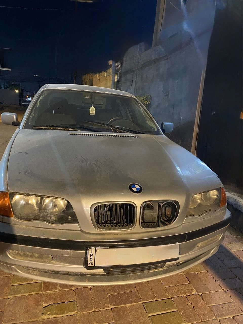 السلام عليكم 🩵
بي ام زعرة موديل 2002

بيها رقم سليمانية الماني 

 كصتين قمارة

محرك بالكارتون

كفالة السيارة عدا باب متعور شوية

معروضة ب ٣٥ ورقة و بيها مجال للشراي مكاني النجف


**إذا كنت صاحب هذا الإعلان وتريد حذفه لأي سبب، رجاءا أرسل رسالة إلى الدعم الفني**